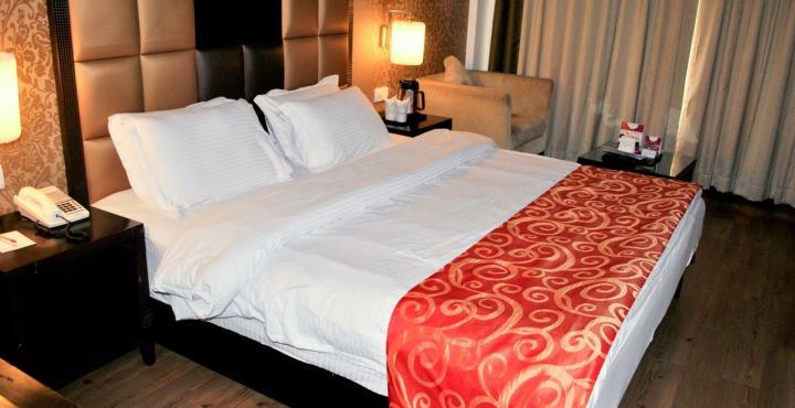 แอปเปิล คันทรี รีสอร์ต - มังสวิรัติ Hotel มะนาลี ภายนอก รูปภาพ