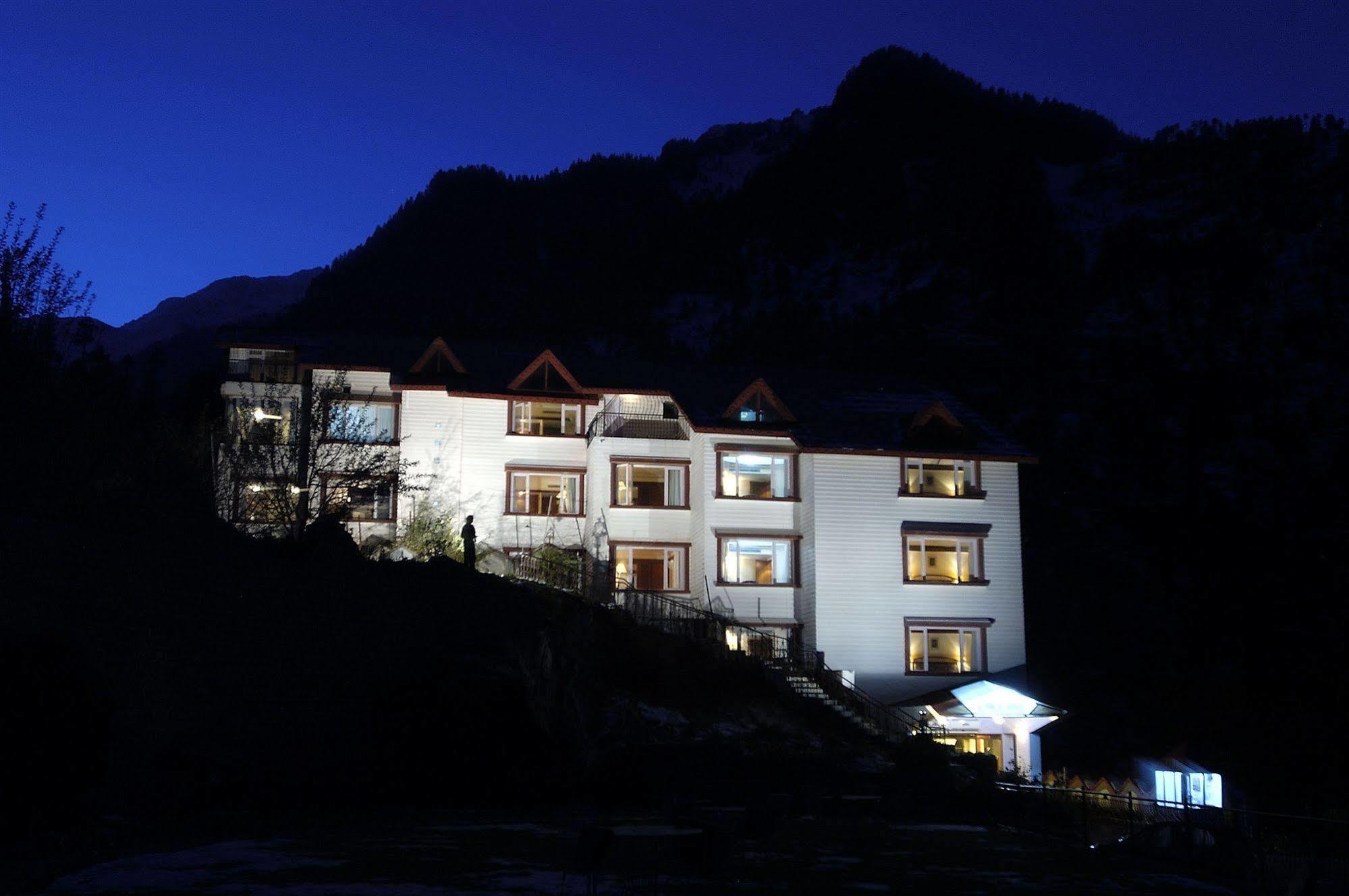 แอปเปิล คันทรี รีสอร์ต - มังสวิรัติ Hotel มะนาลี ภายนอก รูปภาพ